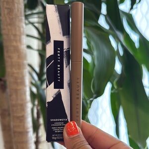 Fenty Beauty Shadowstix in Rich Tan